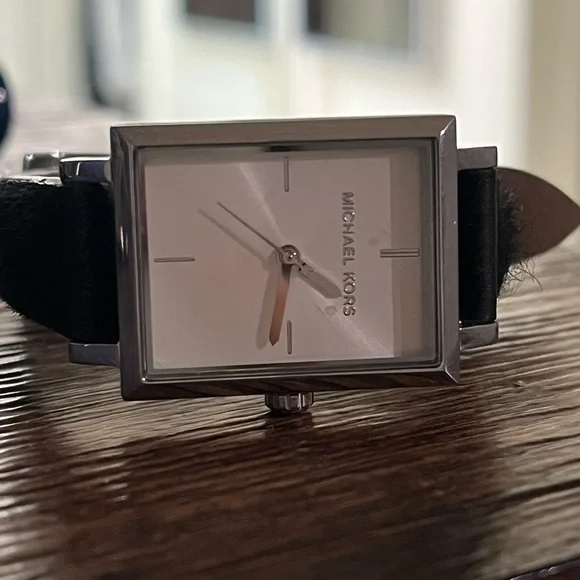 Michael Kors Square Watch - Picture 2 of 2